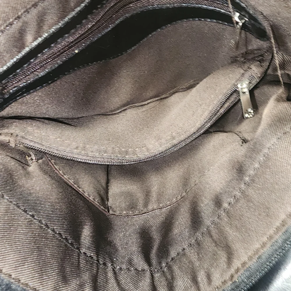 Women's Handbag - Picture 5 of 6